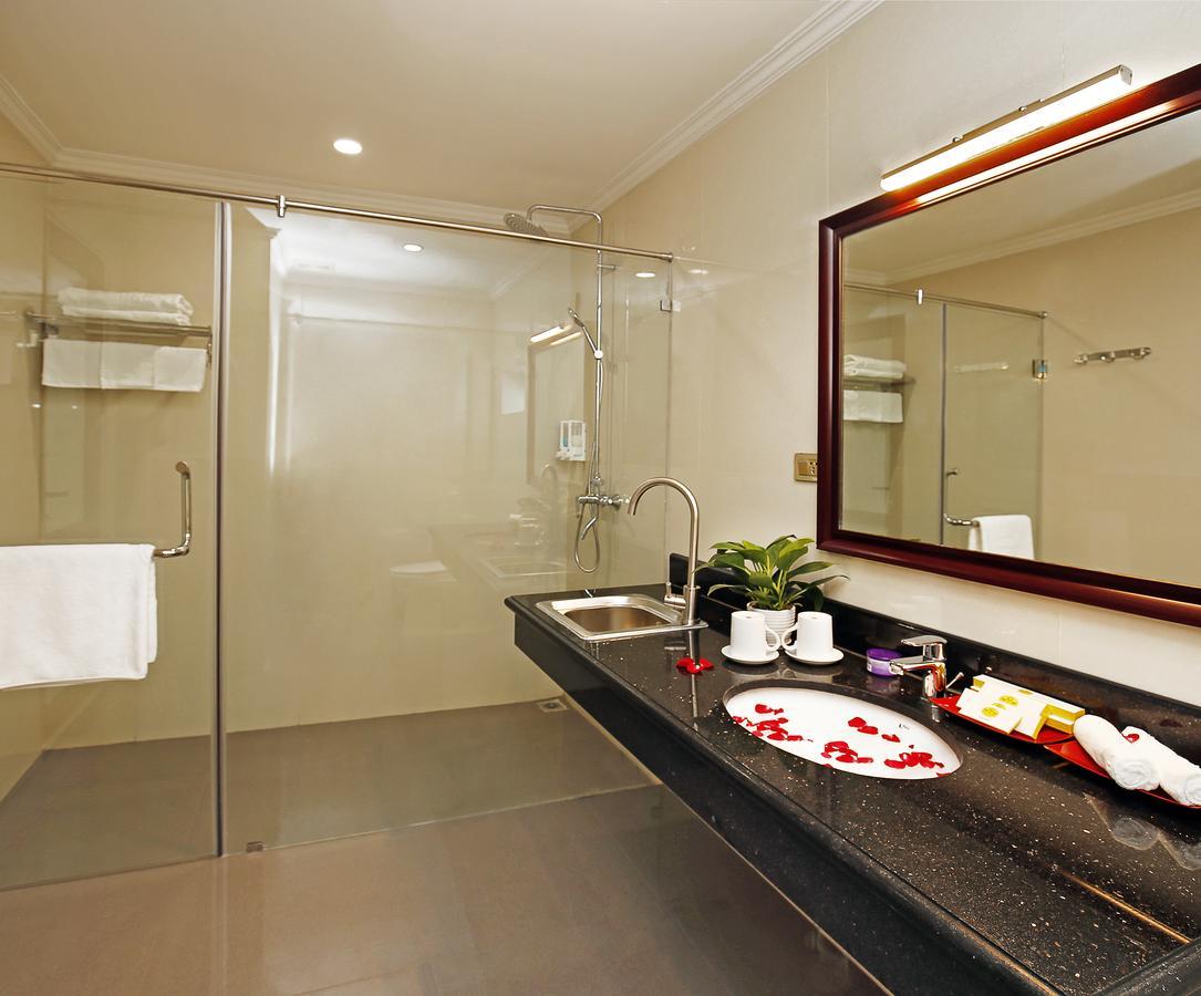 Bac Ninh Uri Hotel Экстерьер фото
