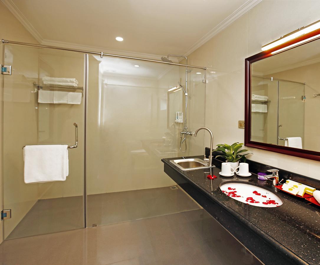 Bac Ninh Uri Hotel Экстерьер фото